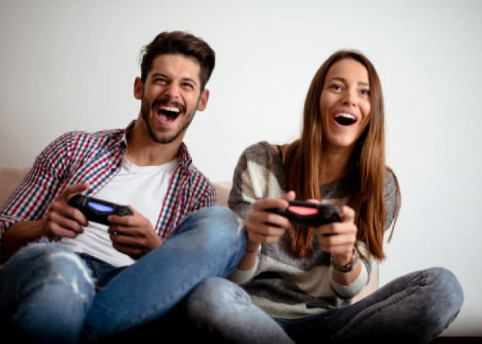 couple playing video games